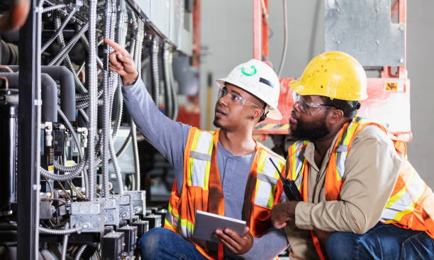 Best Electrical Contractors for Businesses  in Richardson, TX